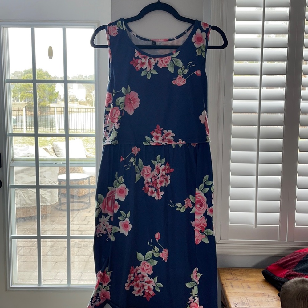 Floral nursing/maternity dress